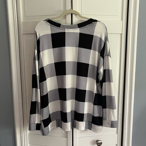 Woman’s 3x Sweet Treasures top. $11 - Picture 5 of 5